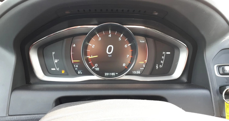 Volvo XC 60 cena 59999 przebieg: 231000, rok produkcji 2015 z Warszawa małe 301